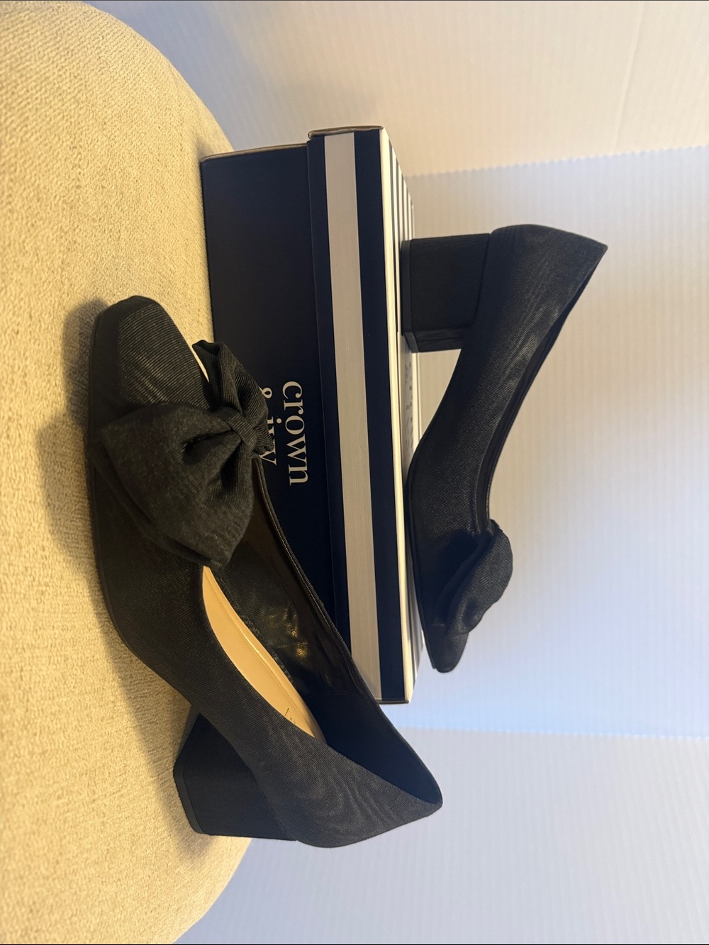 NWT Crown & Ivy  Black Bow Block Heel Pumps